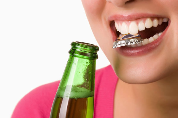 9 thói quen không tốt khiến răng bạn tổn thương