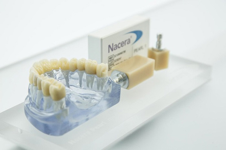 Răng sứ Nacera: Dòng răng sứ cao cấp đem đến nụ cười hoàn mỹ